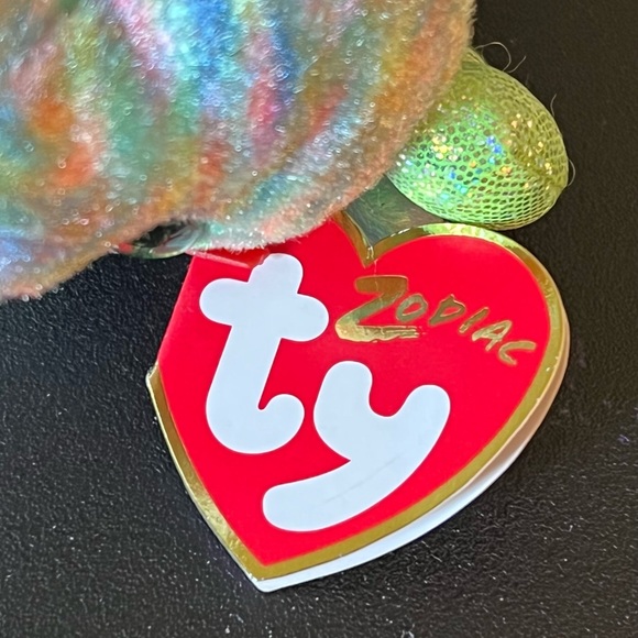 Zodiac the Goat Beanie Babies Collection TY
Beanie baby has been in storage. - Picture 10 of 15